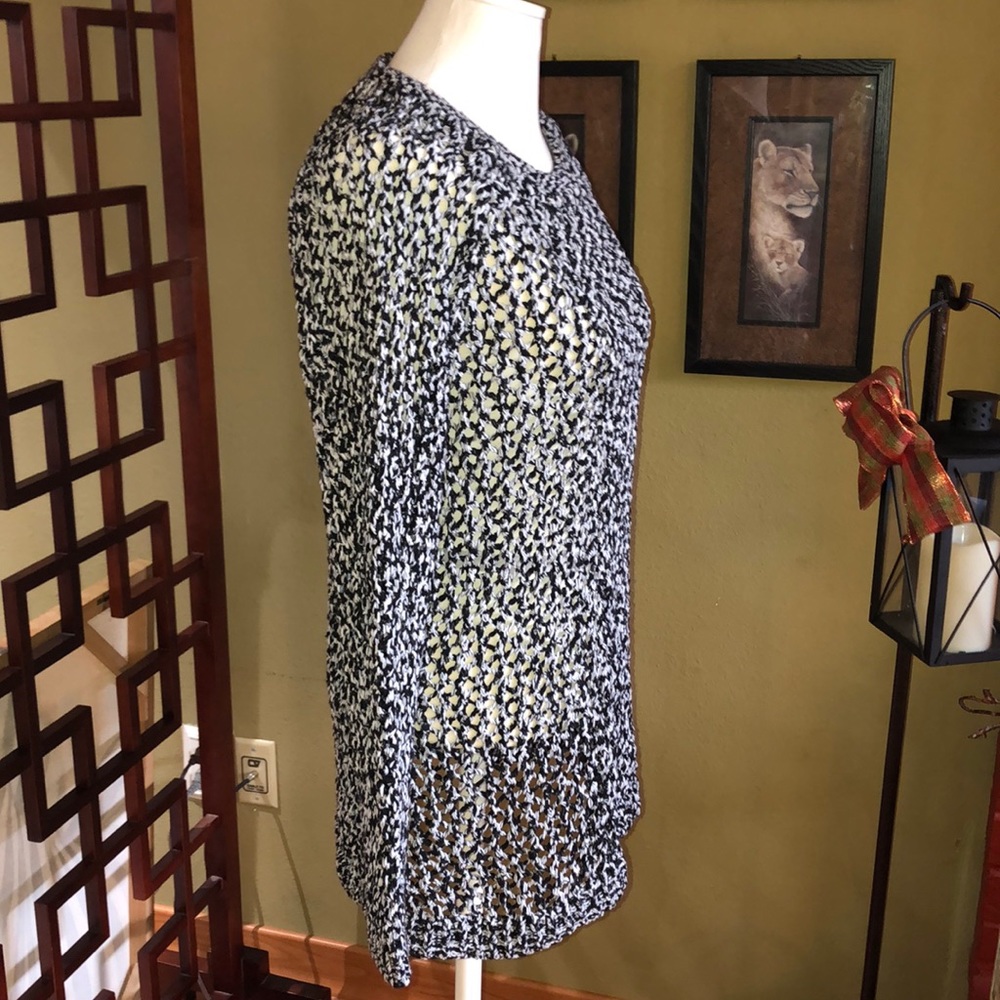 Long black and gray sweater Sz med. - Picture 2 of 3